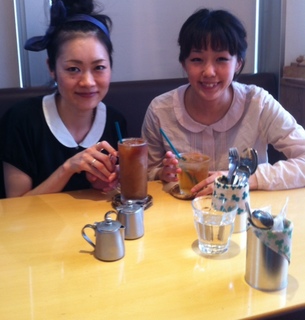 ice coffee girls.JPG